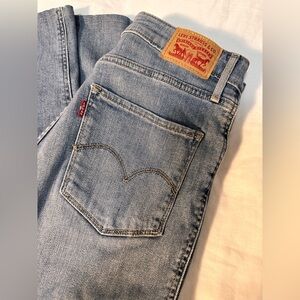 Levi's Light Blue Denim Jeans with Red Tab